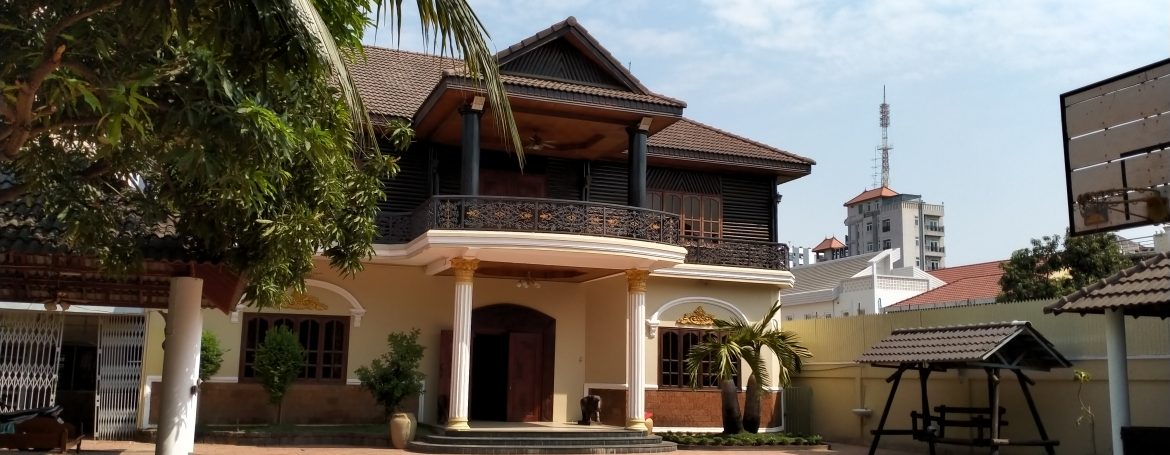 Five Bedrooms Villa in the Residential Area for rent in Toul Kork (2)