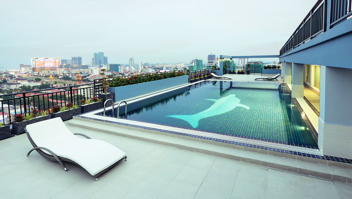 Service Apartment for Rent with Pool and Gym Near Independence Monument (1)