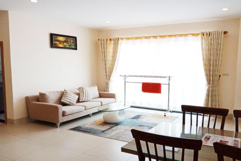 Service Apartment for Rent with Pool and Gym Near Independence Monument (7)