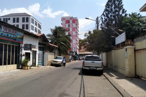 50 Units Whole Building for Rent in Toul Tom Pong (3)