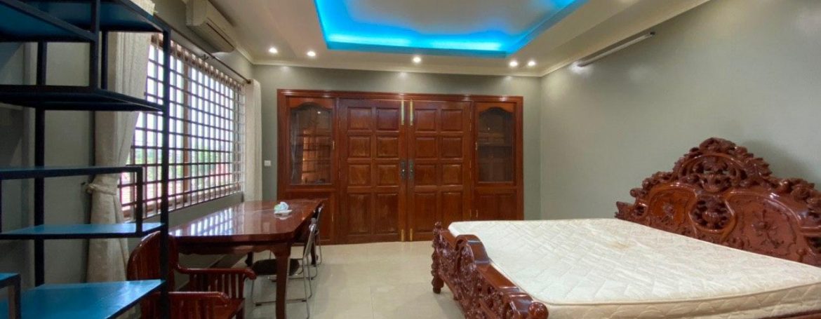 Corner Villa for Sale in Preak Ang (11)