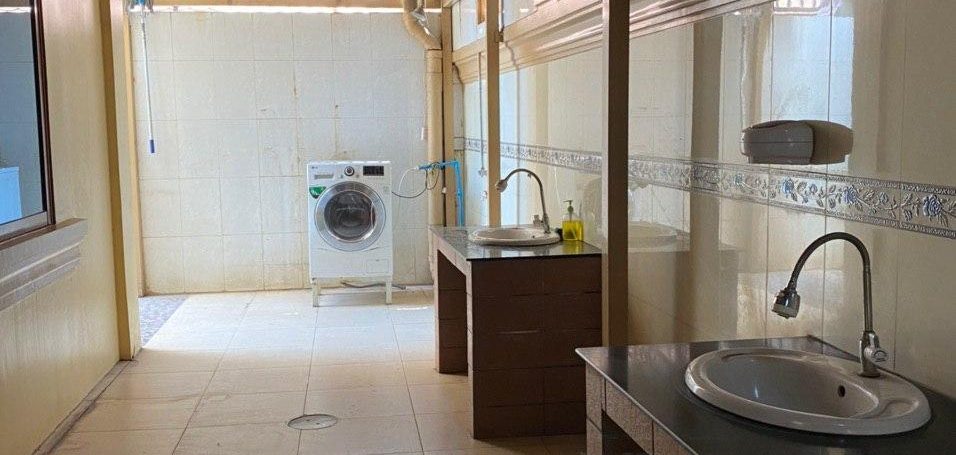 Corner Villa for Sale in Preak Ang (16)