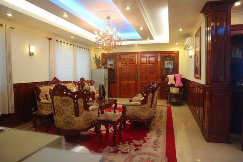Corner Villa for Sale in Preak Ang (4)