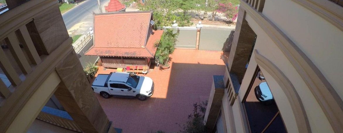 Corner Villa for Sale in Preak Ang (6)