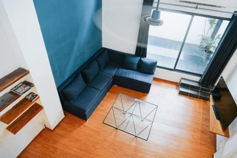Ground Floor Renovated 2 Bedrooms Apartment for Rent in Tonle Bassac (3)