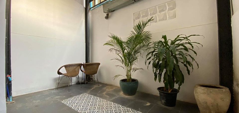 Ground Floor Renovated 2 Bedrooms Apartment for Rent in Tonle Bassac (6)