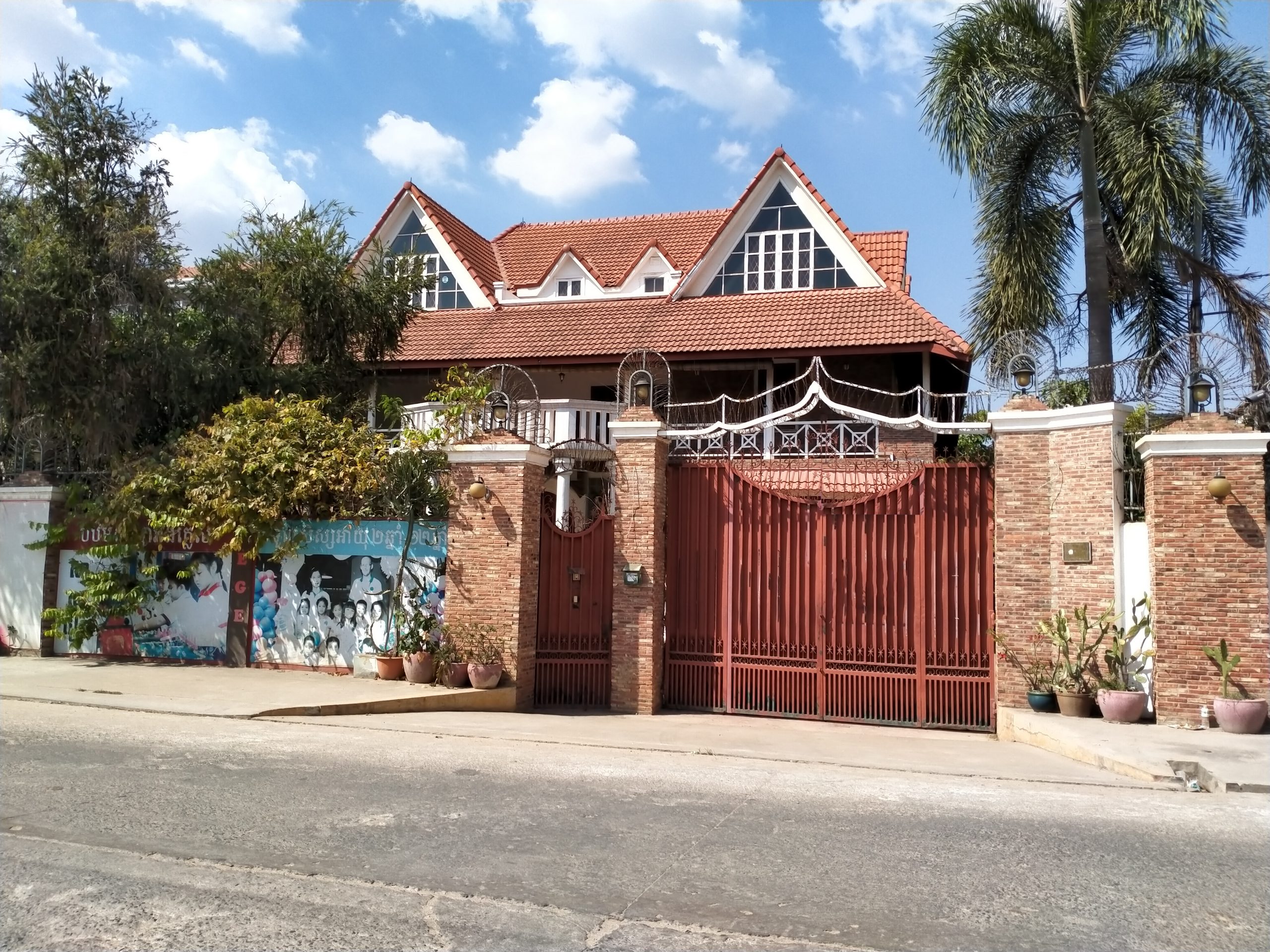 Nice Villa for Rent in Phnom Penh Thmey, Near AEON Mall 2 and Makro (1)