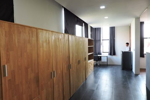 Six Bedrooms Building for Rent in Tonle Bassac Near BKK1 Market (11)