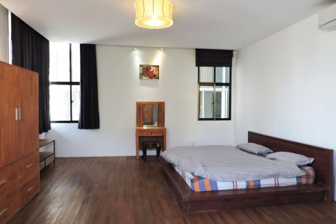 Six Bedrooms Building for Rent in Tonle Bassac Near BKK1 Market (12)