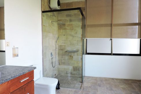 Six Bedrooms Building for Rent in Tonle Bassac Near BKK1 Market (15)