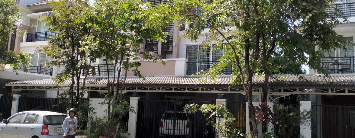 Twin Villa for Sale in Borey Peng Huoth along National Road 1 (2)