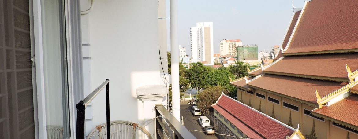 Western Style Apartment for Rent in Tonle Bassac, Near Independence Monument (11)