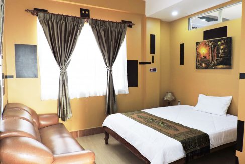 Western Style Apartment for Rent in Tonle Bassac, Near Independence Monument (5)