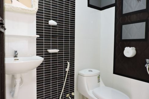 Western Style Apartment for Rent in Tonle Bassac, Near Independence Monument (8)