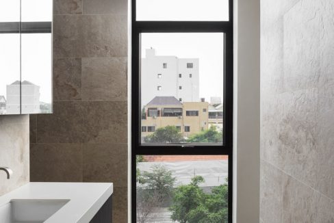 Duplex Two Bedrooms Apartment for rent in Tonle Bassac (9)