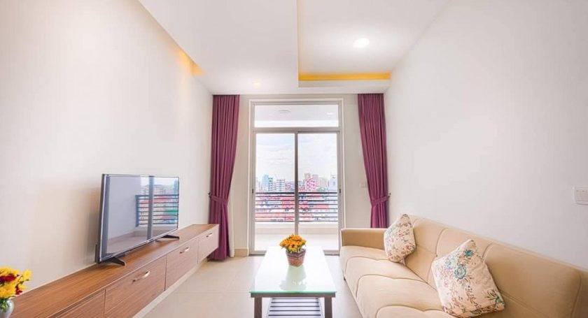 Gym and Pool Two Bedrooms Apartment for Rent in Toul Tom Pung I (2)