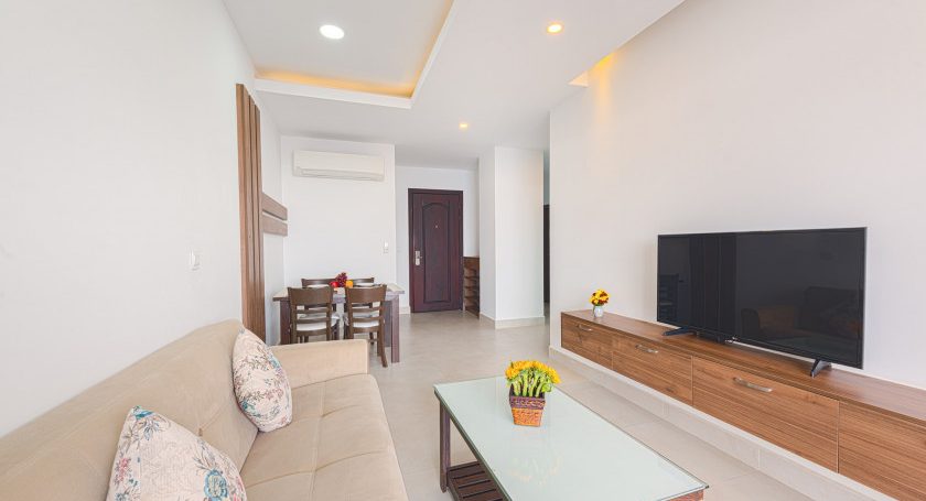 Gym and Pool Two Bedrooms Apartment for Rent in Toul Tom Pung I (3)