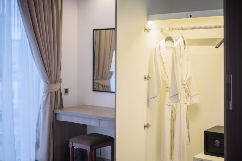 Luxury Gym and Pool One Bedroom Apartment for Rent in BKK (11)