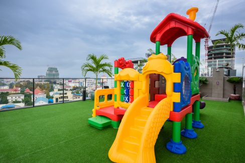 Luxury Gym and Pool One Bedroom Apartment for Rent in BKK (17)