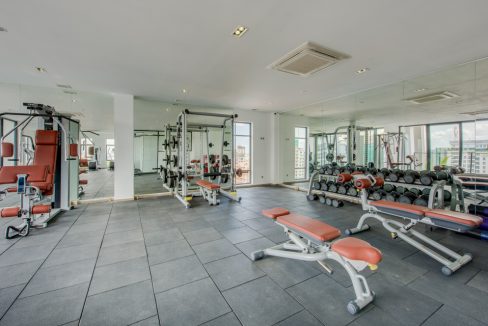 Luxury Gym and Pool One Bedroom Apartment for Rent in BKK (2)