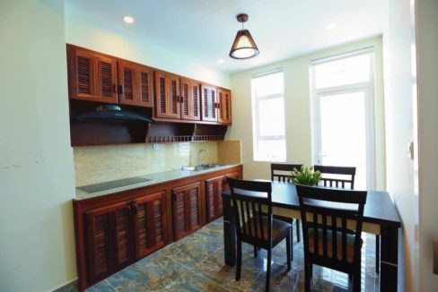 Nice Two Bedrooms Apartment for Rent in Boeng Trabaek (3)