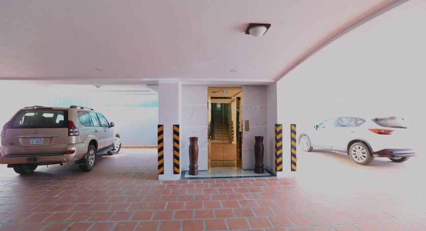 Nice Two Bedrooms Apartment for Rent in Boeng Trabaek (9)