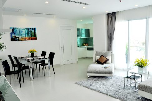 Swimming Pool and Gym Two Bedrooms Apartment for Rent in BKK1 (10)