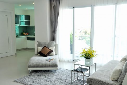 Swimming Pool and Gym Two Bedrooms Apartment for Rent in BKK1 (11)