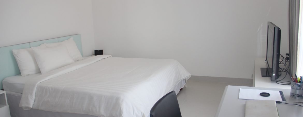 Swimming Pool and Gym Two Bedrooms Apartment for Rent in BKK1 (19)