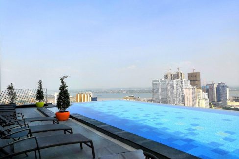 Three Bedrooms Luxury Condo for Sale in Tonle Bassac (13)