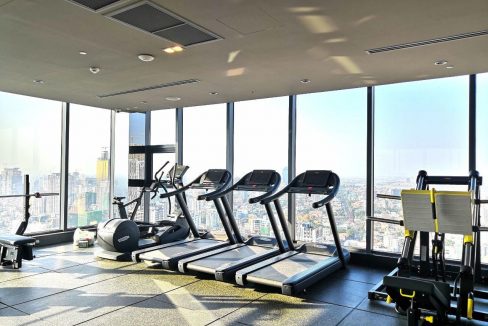 Three Bedrooms Luxury Condo for Sale in Tonle Bassac (15)