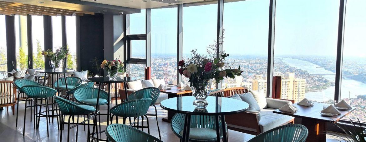Three Bedrooms Luxury Condo for Sale in Tonle Bassac (21)