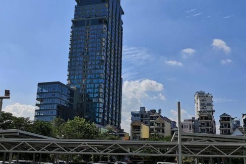 Three Bedrooms Luxury Condo for Sale in Tonle Bassac (26)