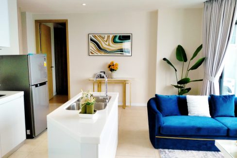 Three Bedrooms Luxury Condo for Sale in Tonle Bassac (3)