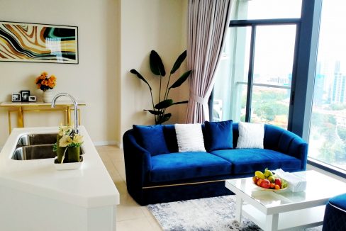 Three Bedrooms Luxury Condo for Sale in Tonle Bassac (4)