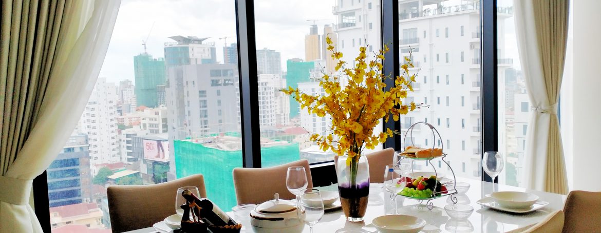 Three Bedrooms Luxury Condo for Sale in Tonle Bassac (5)