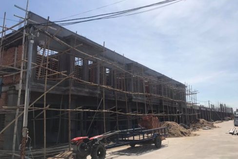 Linked House for Sale in Borey ML Vimean Mongkul Kombul (3)