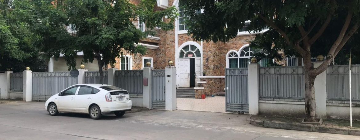 Seven Bedrooms Huge Villa for Rent in Bassac Garden (1)