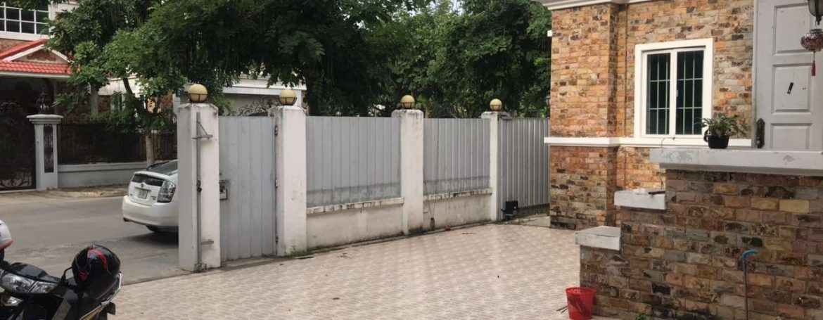 Seven Bedrooms Huge Villa for Rent in Bassac Garden (10)