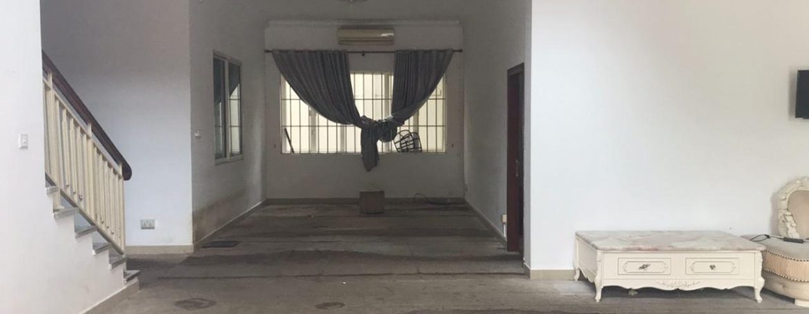 Seven Bedrooms Huge Villa for Rent in Bassac Garden (11)
