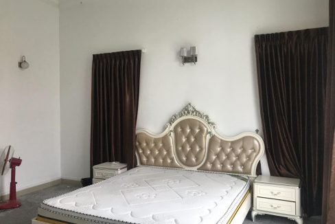 Seven Bedrooms Huge Villa for Rent in Bassac Garden (20)