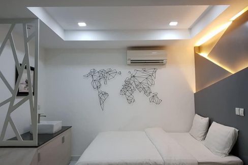 Studio Apartment for Rent in Toul Tom Pung is available now (2)