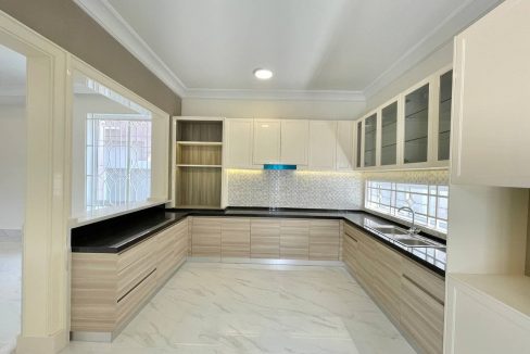 Prince Villa for Sale or Rent in Borey Peng Huot Boeng Snor (9)
