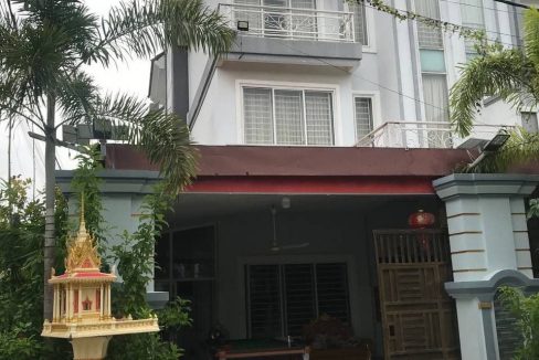 Corner Twin Villa for sale at Borey Piphup Thmey (2)