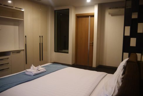 Spacious Bedroom Condominium for rent in Chroy Changvar (3)