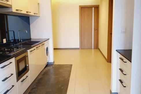 Spacious Bedroom Condominium for rent in Chroy Changvar (7)
