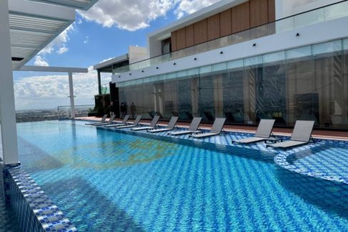 Swimming Pool Gym Apartment for Rent in Toul Svay Prey (1)