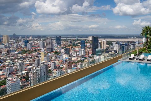 The magnificent villa in the sky for rent near Olympia Stadium (1)