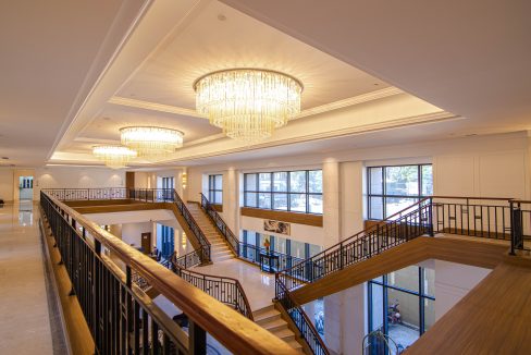 The magnificent villa in the sky for rent near Olympia Stadium (14)