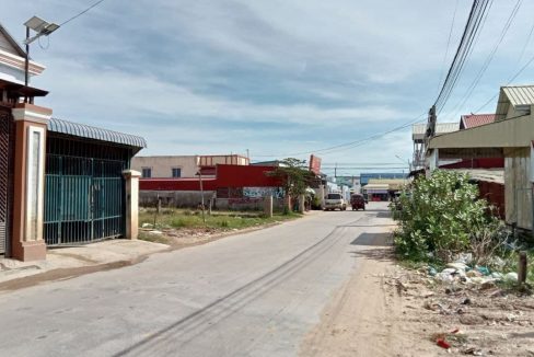 Whole Building for Rent in Por Senchey (5)